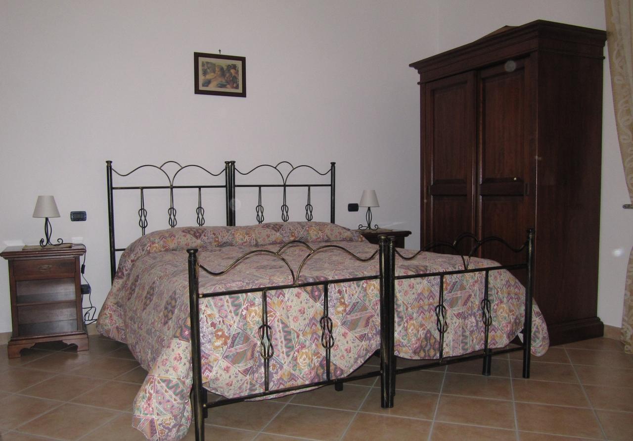 B&B Sole Del Pollino Rotonda Room photo